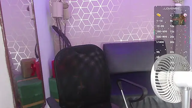 Mia Rivers  online show from December 16, 2025, 9:53 pm