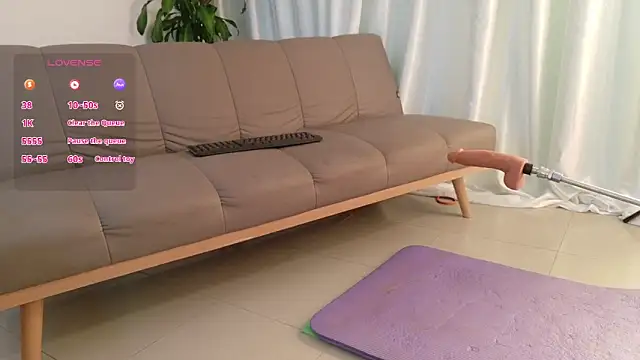 Saly Moon1 online show from June 10, 2026, 11:03 pm