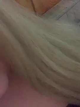 ninfetinhagata online show from December 4, 2025, 3:27 am