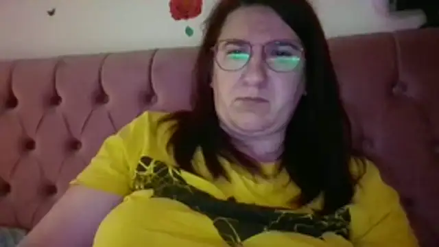 Dana92va online show from May 8, 2026, 10:15 pm