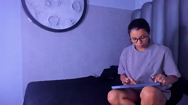 pitufa- online show from January 6, 2026, 7:28 pm