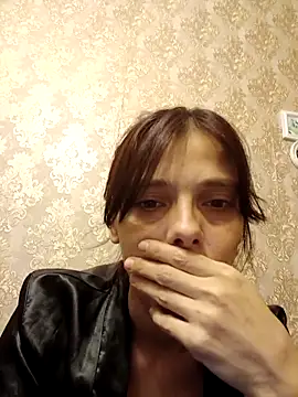 Snapshot of AnnaKissMee chatting on December 18, 2025, 8:15 pm AnnaKissMee online show from December 18, 2025, 8:15 pm