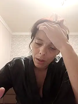 Snapshot of AnnaKissMee chatting on December 19, 2025, 7:10 pm AnnaKissMee online show from December 19, 2025, 7:10 pm