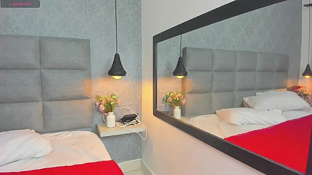 emilyy r online show from January 6, 2026, 6:44 pm