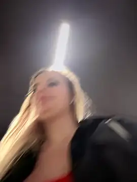 Snapshot of Betsy chatting on December 27, 2024, 1:50 pm Betsy online show from December 27, 2024, 1:50 pm