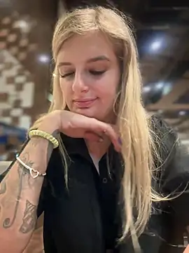 Snapshot of Betsy chatting on January 6, 2025, 12:24 pm Betsy online show from January 6, 2025, 12:24 pm