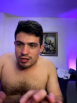 williamsmiiths16 online show from December 20, 2025, 4:08 am