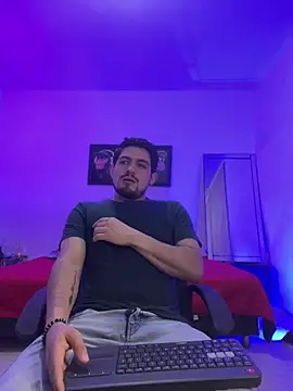 williamsmiiths16 online show from May 29, 2026, 11:41 am