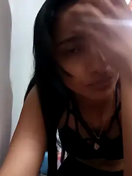 Vera Luna  online show from December 20, 2025, 9:00 pm