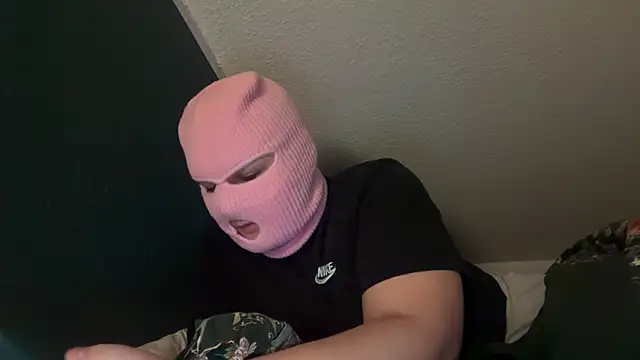 sluddykenna online show from December 15, 2025, 1:32 am