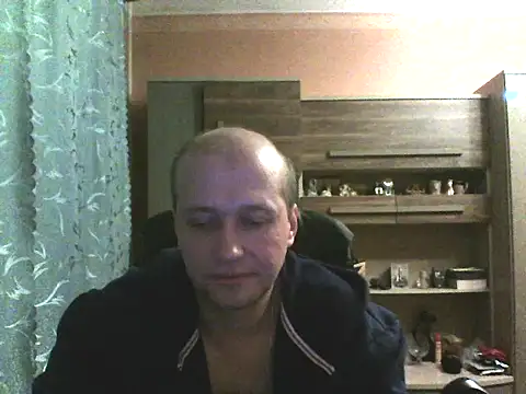 Snapshot of Egorij83 chatting on December 4, 2025, 12:31 am Egorij83 online show from December 4, 2025, 12:31 am