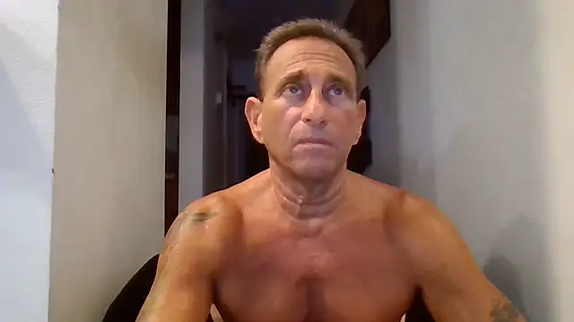 Snapshot of johnnymarino1010 chatting on August 1, 2026, 8:30 pm johnnymarino1010 online show from August 1, 2026, 8:30 pm