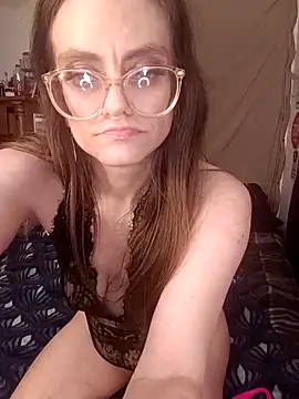 snowbird1117 online show from February 14, 2026, 4:09 am