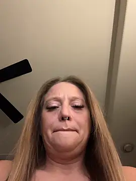 Snapshot of MissyLovelace chatting on March 28, 2026, 11:43 am MissyLovelace online show from March 28, 2026, 11:43 am