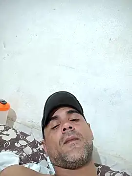 Snapshot of Mchljjk chatting on January 16, 2026, 2:43 pm Mchljjk online show from January 16, 2026, 2:43 pm