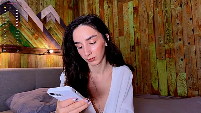 Elizwise online show from February 12, 2026, 2:17 am