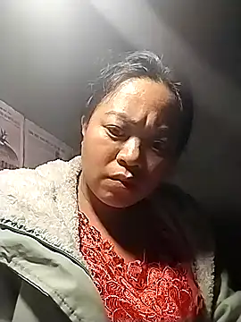 AlilaK2 online show from January 18, 2026, 10:02 pm