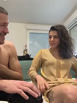 Sesamehot online show from February 9, 2026, 4:00 pm