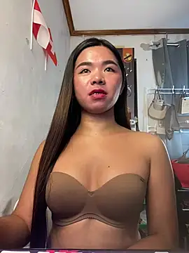 Snapshot of voganmarie chatting on June 24, 2026, 2:49 pm voganmarie online show from June 24, 2026, 2:49 pm