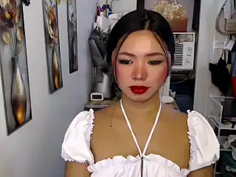 Snapshot of voganmarie chatting on July 21, 2026, 6:16 am voganmarie online show from July 21, 2026, 6:16 am