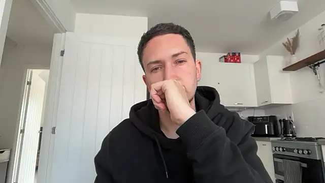 dirtyanal23 online show from May 8, 2026, 9:14 am