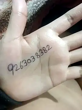 swetakumari003 online show from December 18, 2025, 6:58 pm