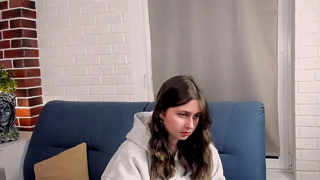 DanetteSaab online show from December 3, 2025, 7:12 pm