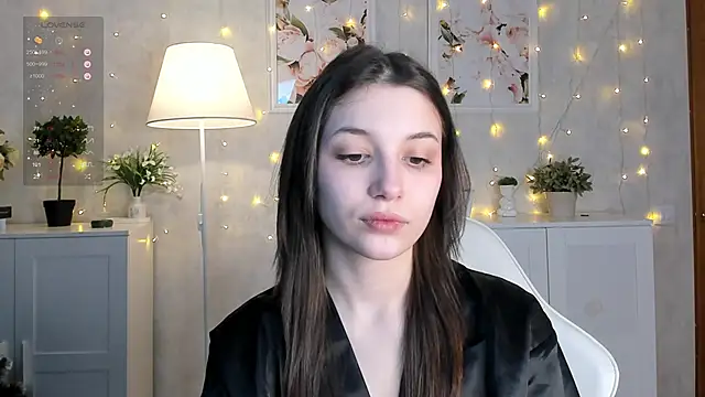 Bettyy Moore online show from December 14, 2025, 3:34 am