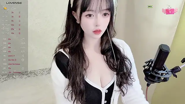 Anana- online show from December 14, 2025, 4:29 am