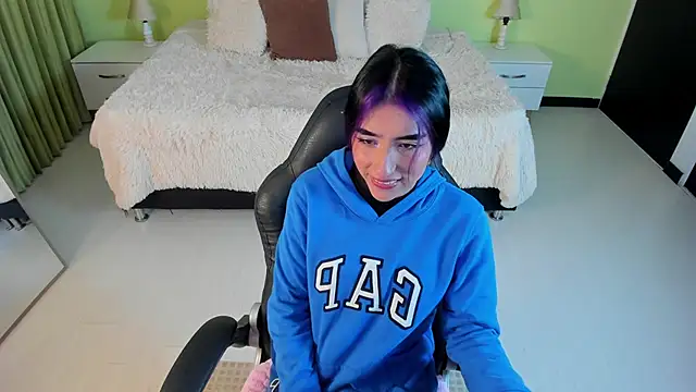 Snapshot of Celeste_Rous__ chatting on February 17, 2026, 12:01 pm Celeste Rous online show from February 17, 2026, 12:01 pm