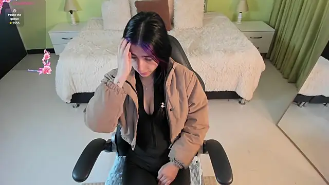 Snapshot of Celeste_Rous__ chatting on February 18, 2026, 12:23 pm Celeste Rous online show from February 18, 2026, 12:23 pm