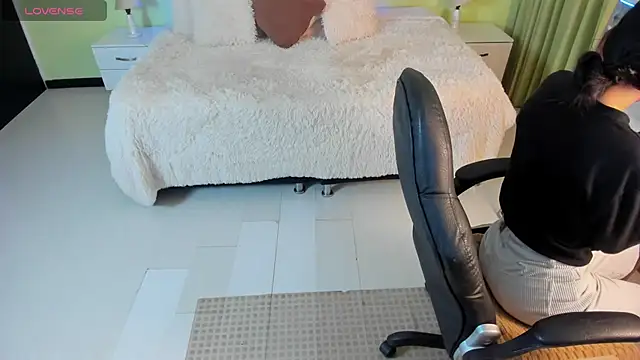 Snapshot of Celeste_Rous__ chatting on March 10, 2026, 12:21 pm Celeste Rous online show from March 10, 2026, 12:21 pm