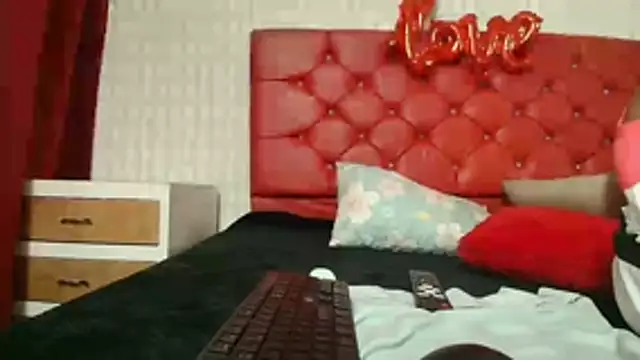 Elizabetth Roman online show from February 24, 2026, 8:18 pm