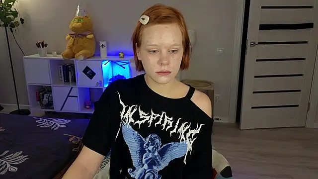 Lace Thrill online show from December 4, 2025, 10:51 pm