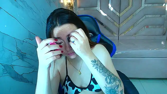 emily  r  online show from February 3, 2026, 12:54 pm