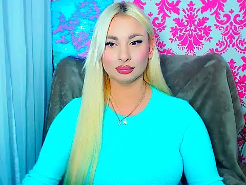 Snapshot of LuxuriaGoddess chatting on March 10, 2026, 7:52 pm LuxuriaGoddess online show from March 10, 2026, 7:52 pm