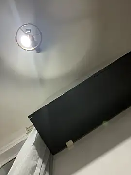 Snapshot of tesaa1212 chatting on December 14, 2025, 5:51 pm tesaa1212 online show from December 14, 2025, 5:51 pm