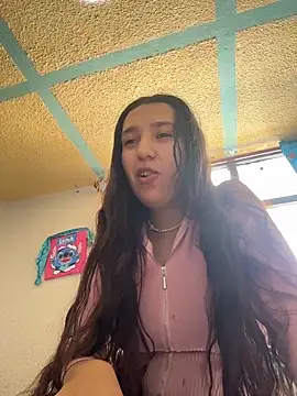 Snapshot of Alix_Rousses21 chatting on March 13, 2026, 7:31 pm Alix Rousses21 online show from March 13, 2026, 7:31 pm