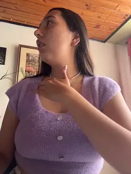 Snapshot of Alix_Rousses21 chatting on March 15, 2026, 6:25 pm Alix Rousses21 online show from March 15, 2026, 6:25 pm