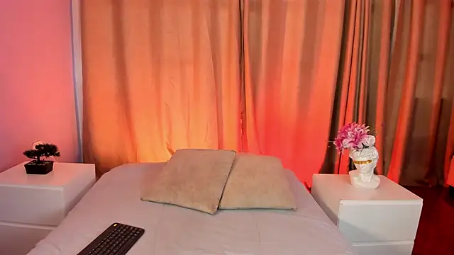 Snapshot of Amy_Parkker chatting on February 9, 2026, 12:42 pm Amy Parkker online show from February 9, 2026, 12:42 pm