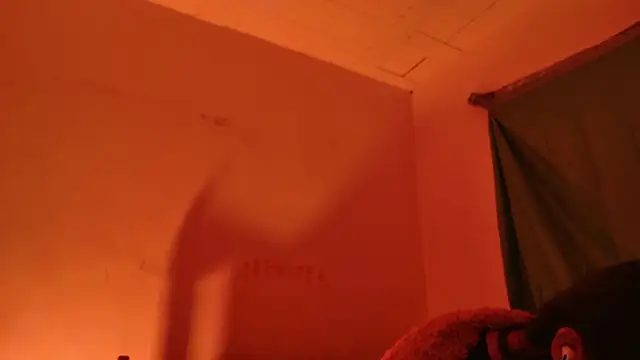 MoonLipsON- online show from May 5, 2026, 12:07 am