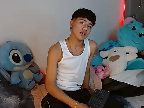 Snapshot of Sebas_Ross04 chatting on January 9, 2026, 11:06 pm Sebas Ross04 online show from January 9, 2026, 11:06 pm