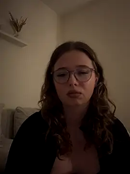 GermanRose online show from December 16, 2025, 8:58 pm