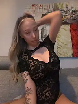 Snapshot of Sannababyy chatting on March 22, 2026, 7:17 pm Sannababyy online show from March 22, 2026, 7:17 pm