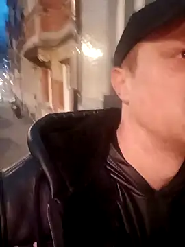 jefflatex45 online show from December 18, 2025, 4:13 pm