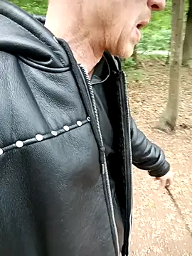 jefflatex45 online show from May 11, 2026, 3:07 pm