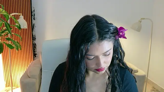 victoria   moon online show from June 22, 2026, 2:58 pm