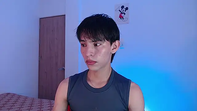 andrew courtzz online show from May 7, 2026, 7:19 pm