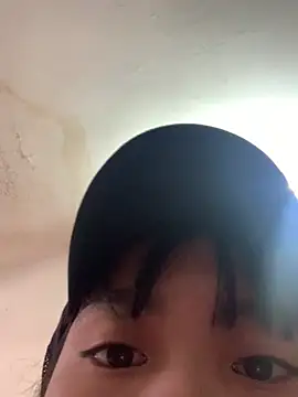 Mon babyy online show from January 11, 2026, 4:28 am