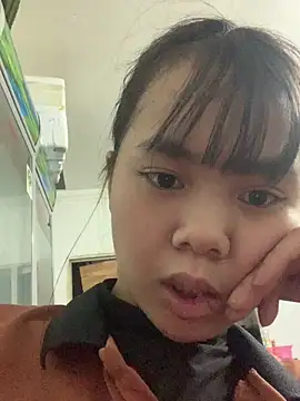 Mon babyy online show from February 5, 2026, 12:21 pm